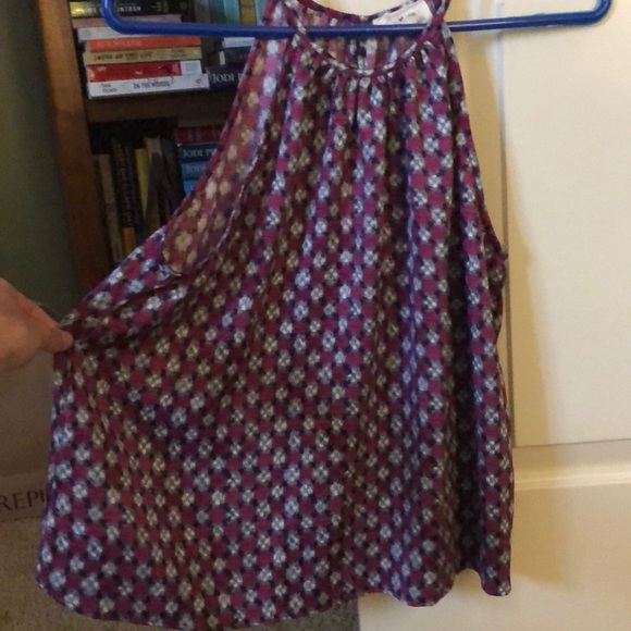 Flowy patterned halter - Picture 4 of 4